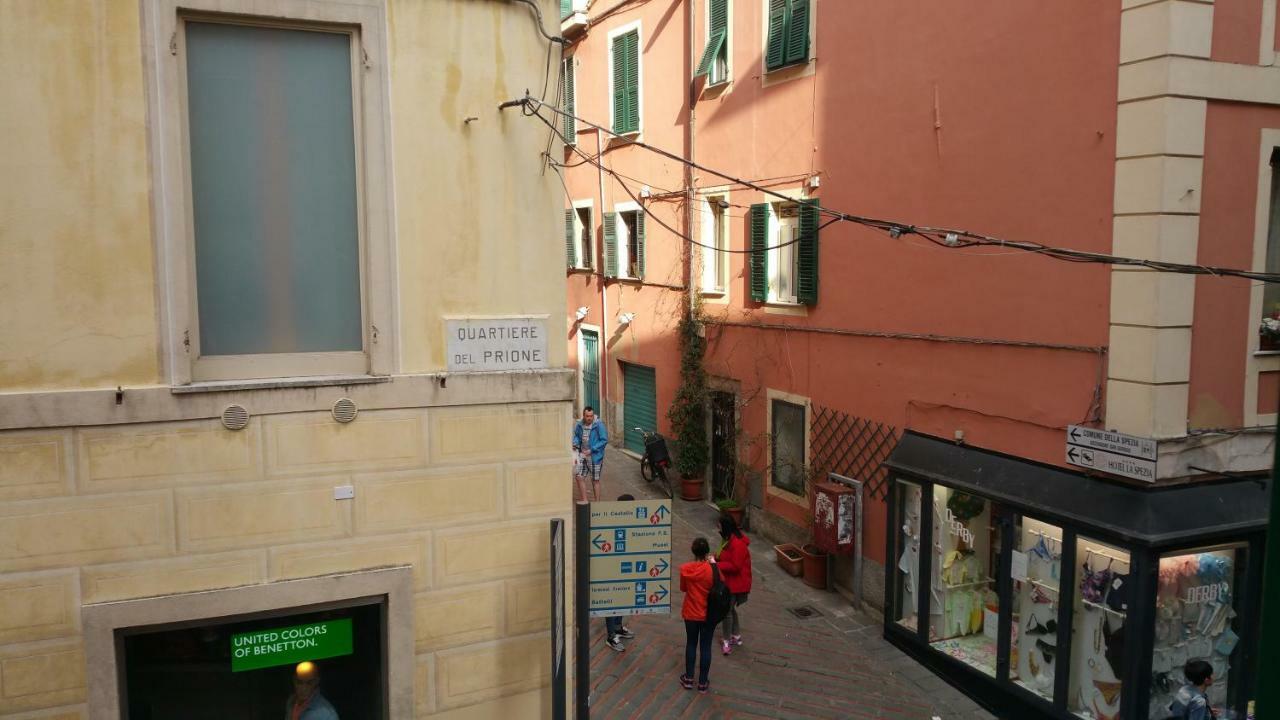 Central Guesthouse La Spezia Buitenkant foto